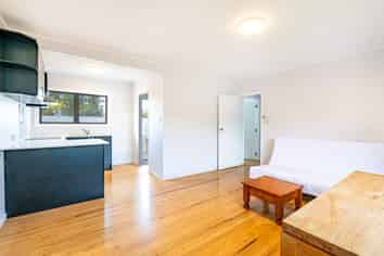 3/125A Birkdale Road, Birkdale