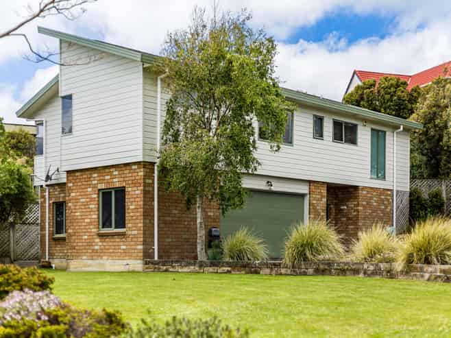 12 Portage Place, Whitby