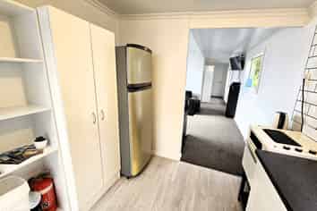 38 Esplanade, Kaka Point