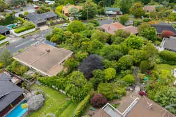 33 Castleton Drive, Mellons Bay