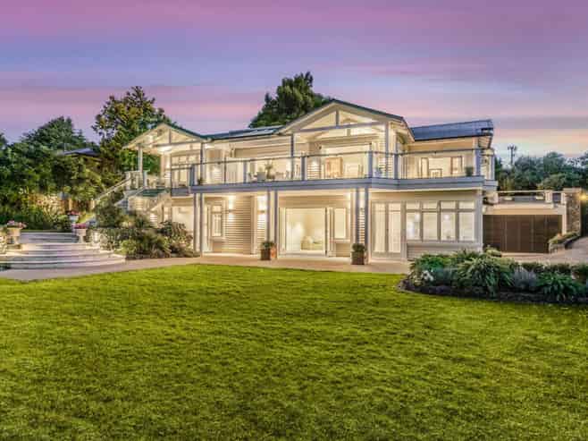 46 Lloyd Avenue, Mount Albert