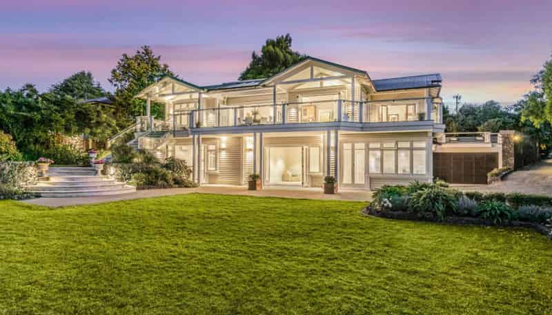 46 Lloyd Avenue, Mount Albert