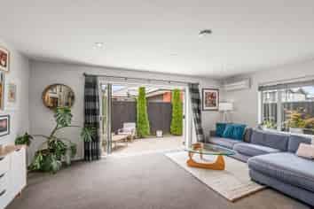 6 Date Crescent, Aidanfield