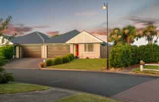 6 Date Crescent, Aidanfield