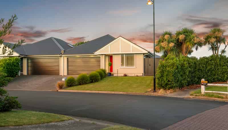 6 Date Crescent, Aidanfield