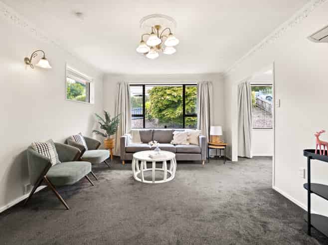 12 Salisbury Road, Bradford