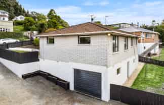 12 Salisbury Road, Bradford