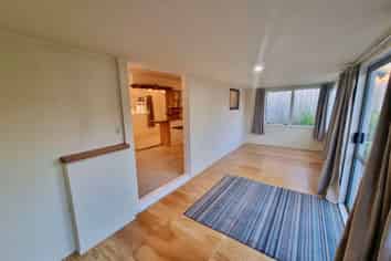 4 Brian Crescent, Stanmore Bay