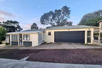 4 Brian Crescent, Stanmore Bay