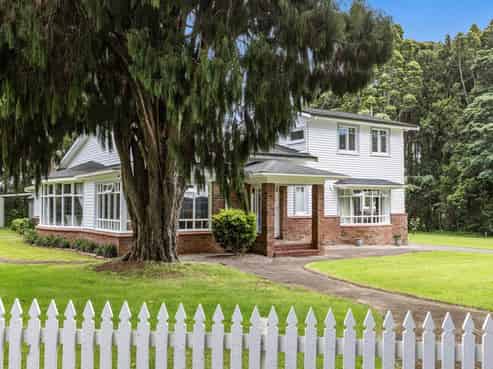 1174 Kahikatea Flat Road, Waitoki