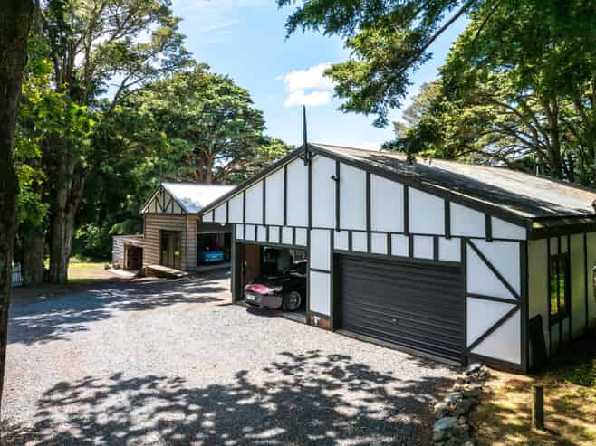 1174 Kahikatea Flat Road, Waitoki
