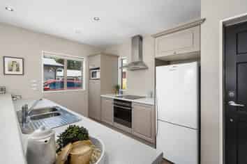 15 Streamside Court, Woolston