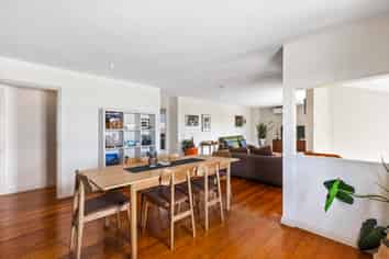 27 Longreach Drive, Sunnyvale