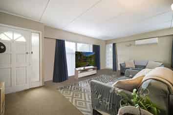 17 Dagenham Street, Manurewa