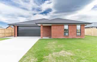 7 Georgina Beyer Way, Carterton