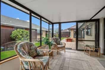 10 Innisfree Pl, Northwood