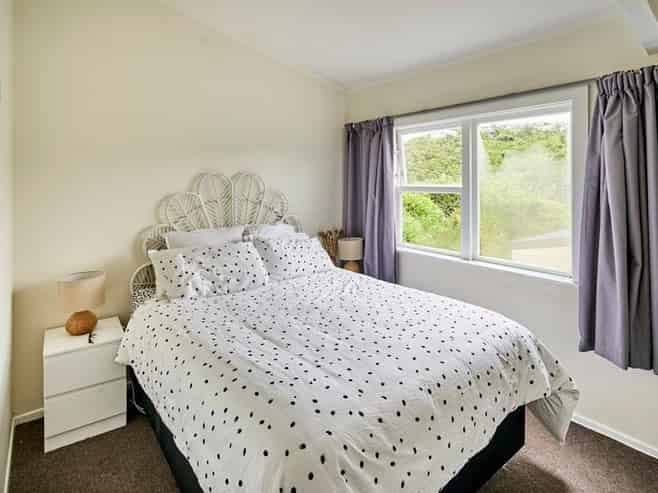 a/55 Mandalay Terrace, Khandallah