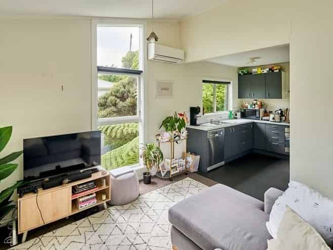 a/55 Mandalay Terrace, Khandallah