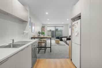 24A Barber Grove, Moera