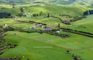 131 Tiromoana Road, Maata