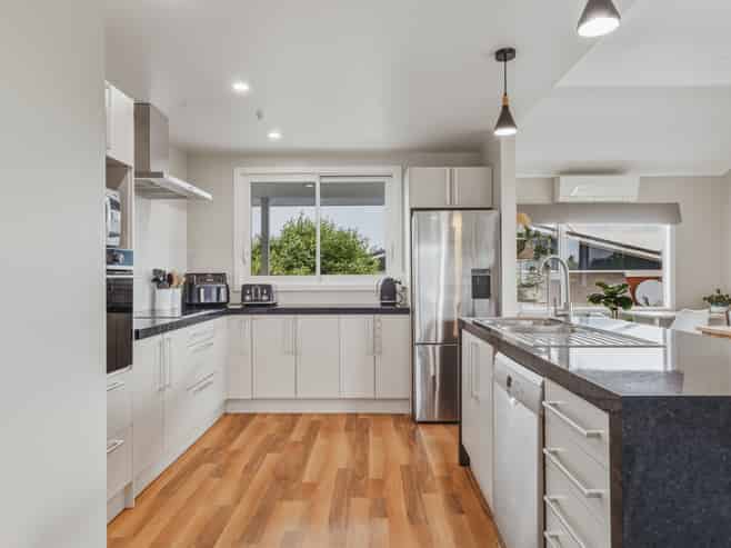 108 Taupo View Road, Hilltop