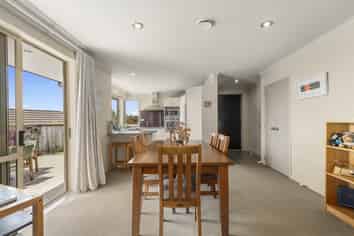 6 Kirtle Close, Pyes Pa