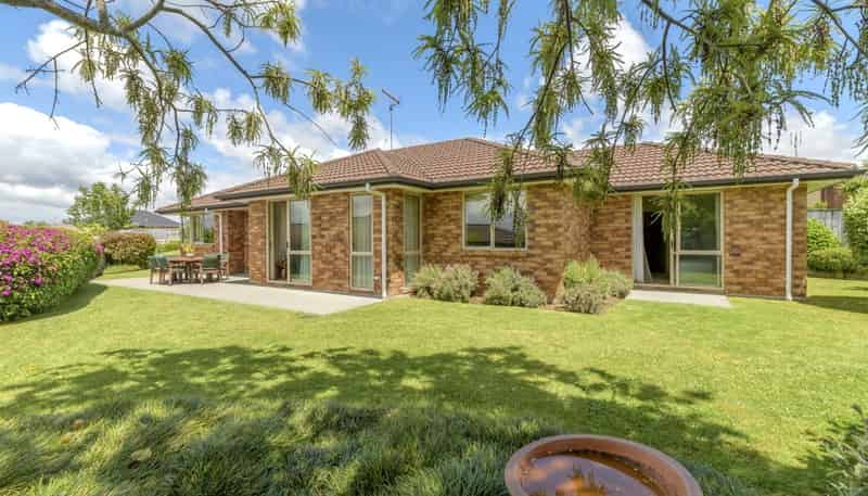 6 Kirtle Close, Pyes Pa