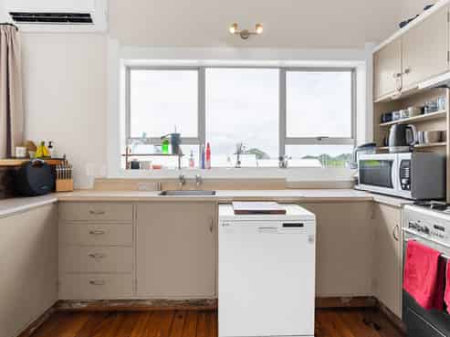 107 Pembroke Street, Hamilton Lake