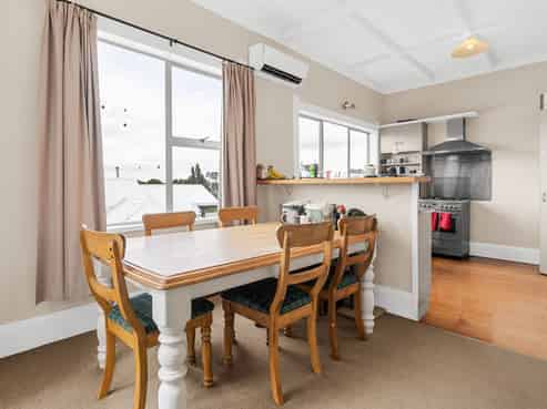 107 Pembroke Street, Hamilton Lake