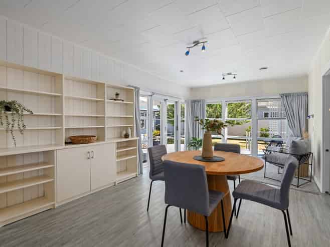 6 Purkiss Street, Springlands