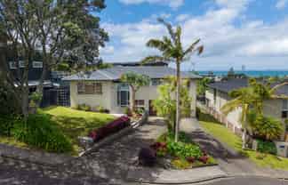 8 Kilduff Place, Mairangi Bay