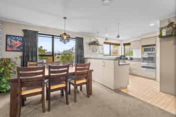 7 Walshs Road, Allenton