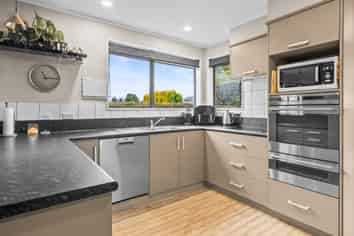 7 Walshs Road, Allenton