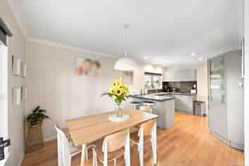 44 David Avenue, Hillpark