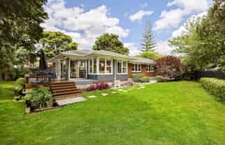 44 David Avenue, Hillpark