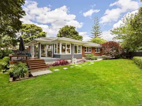 44 David Avenue, Hillpark