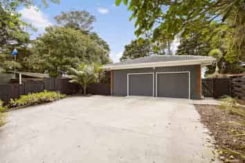 44 David Avenue, Hillpark