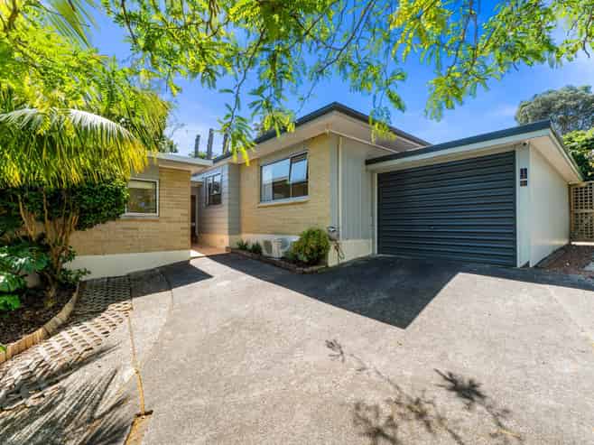 12B Rossmore Terrace, Murrays Bay