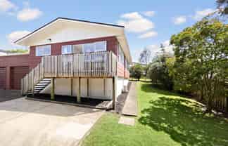 2/10 Kemp Road, Massey