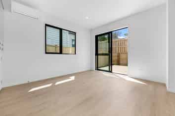 2/7 Edgar Pearce Place, Howick