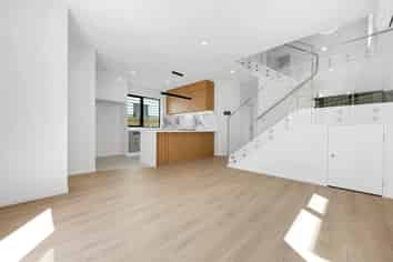 2/7 Edgar Pearce Place, Howick