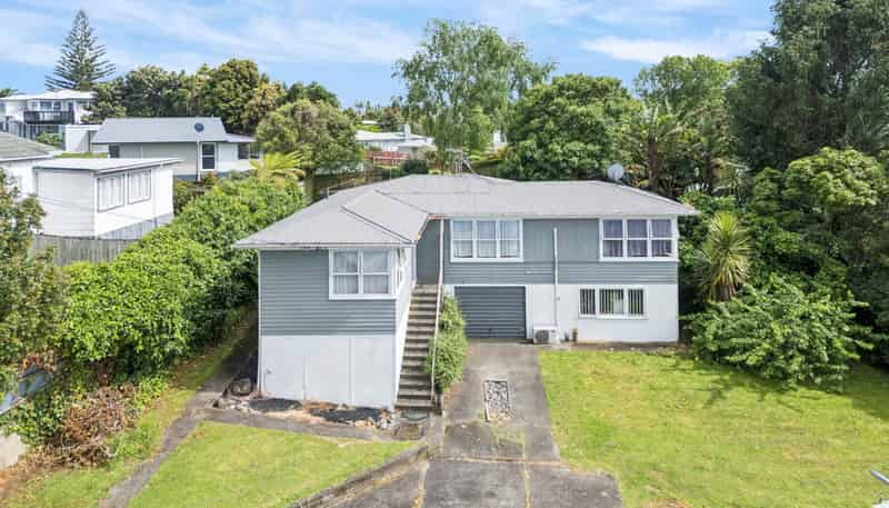 1 Rondorlyn Place, Manurewa