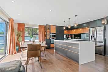 6 Fergusson Street, Waterloo