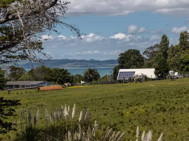 33 Tahatai Road, Oneroa