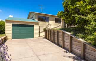 33 Tahatai Road, Oneroa