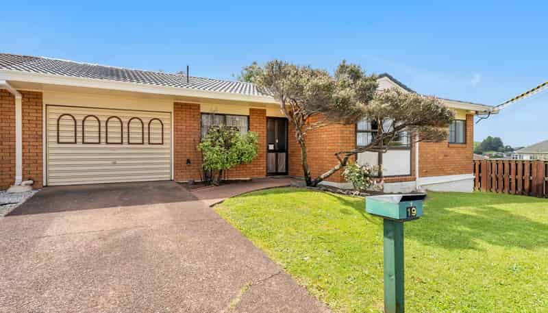 2/19 Howell Crescent, Mount Roskill