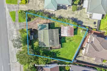 942 East Coast Road, Northcross