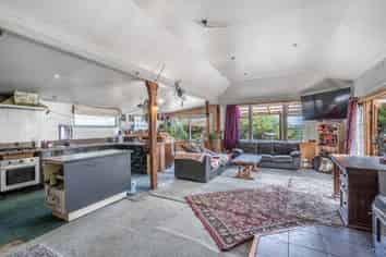 6 Mclew Road, KENNINGTON