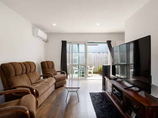 2/12 Blackburn Street, Frankton