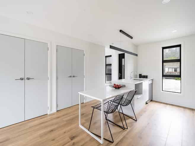 4/11 Lees grove, Wainuiomata